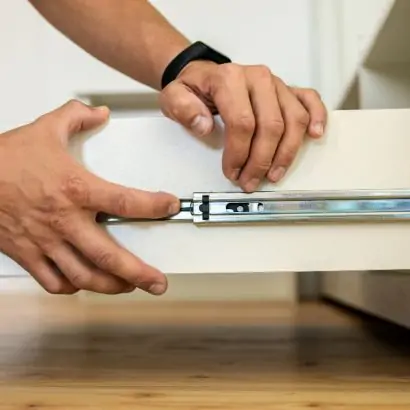 Portas de Correr e Trilhos: Inova&ccedil;&atilde;o e Praticidade para M&oacute;veis Planejados 